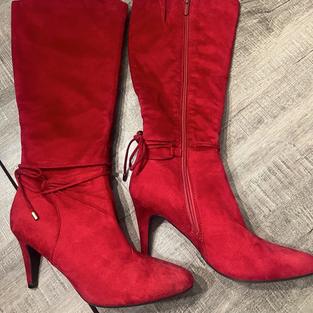 Elegant Red Women's Boots faux suede